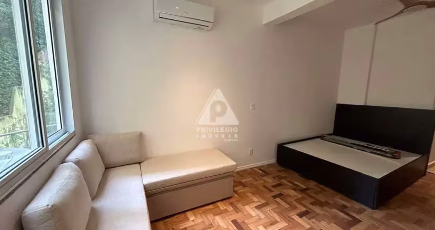 Kitnet / Stúdio à venda na Rua Saint Roman, --, Copacabana, Rio de Janeiro