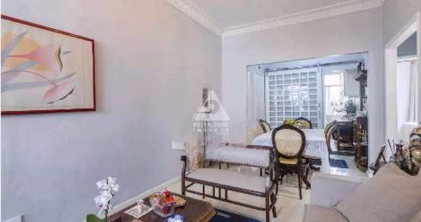 Apartamento à Venda 3 quartos, suíte, vaga na escritura, Flamengo - Rio de Janeiro - RJ