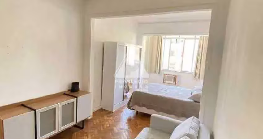Apartamento à venda na Avenida Nossa Senhora de Copacabana, --, Copacabana, Rio de Janeiro