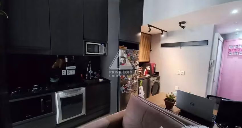 Exclusividade - conjugado à venda, todo reformado e planejado, leme - rio de janeiro - rj
