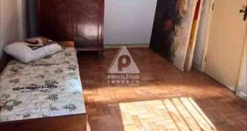 QUARTO SALA COM VARANDA INTERNA