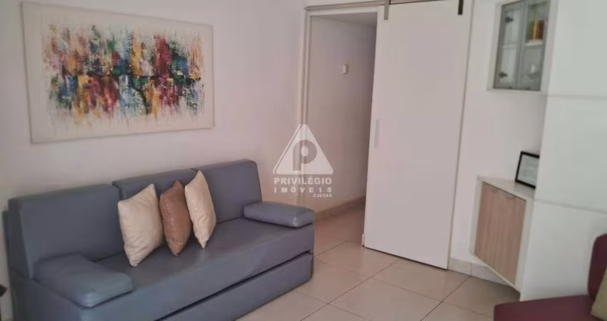 Apartamento sala quarto suíte em Ipanema reformado