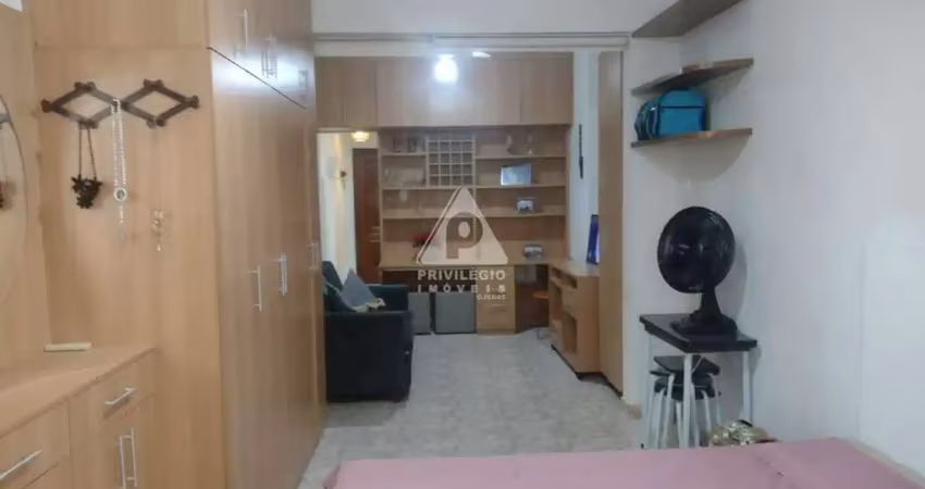 Apartamento à venda na Rua Domingos Ferreira, --, Copacabana, Rio de Janeiro