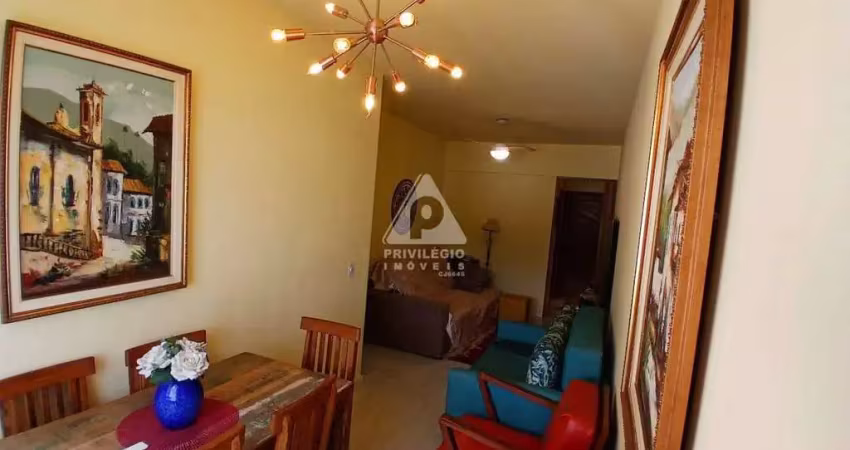 Excelente apartamento com vista livre na av. maracanã. 77m2, 2 quartos, sala em dois ambientes, área de serviço, dce, vaga escriturada e portaria 24h.