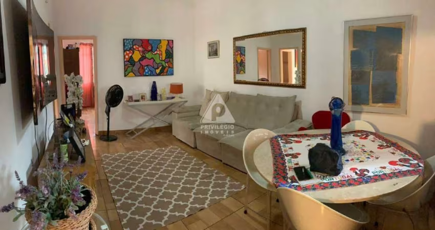 Excelente Casa Linear em Vila