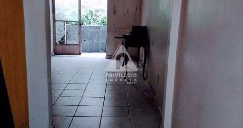 Apartamento composto de 3 quartos em Copacabana a reformar, oportunidade de investimento