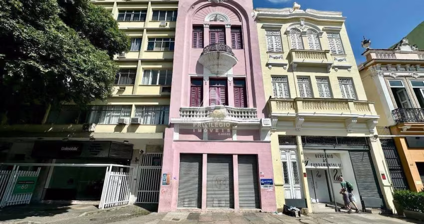 Prédio composto de 4 pavimentos no Catete disponível para venda na Privilégio Imóveis
