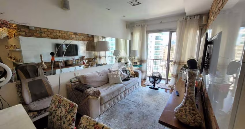 Excelente Apartamento 2 quartos c/ 01 suíte e vagas em Botafogo .