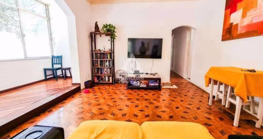 3 Quartos, Varanda , 160m², 1 vaga em Botafogo.