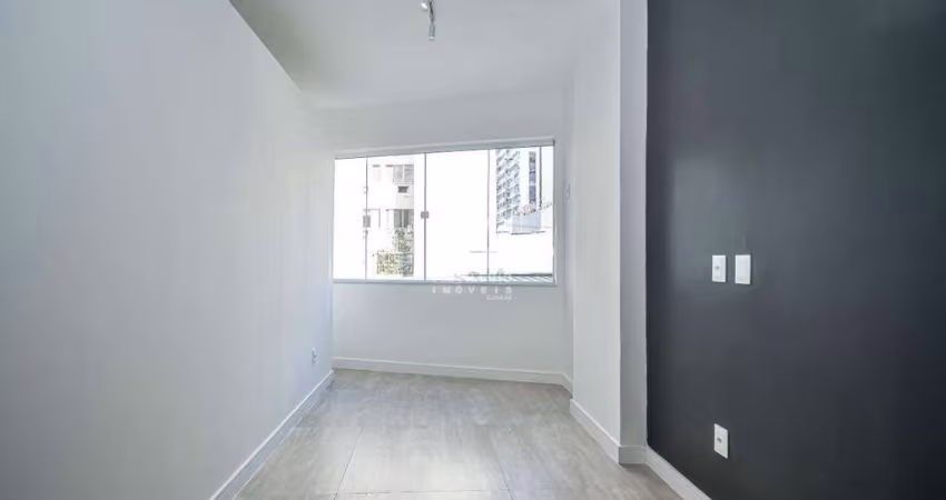 Excelente sala e quarto, próximo ao metrô, Botafogo RJ
