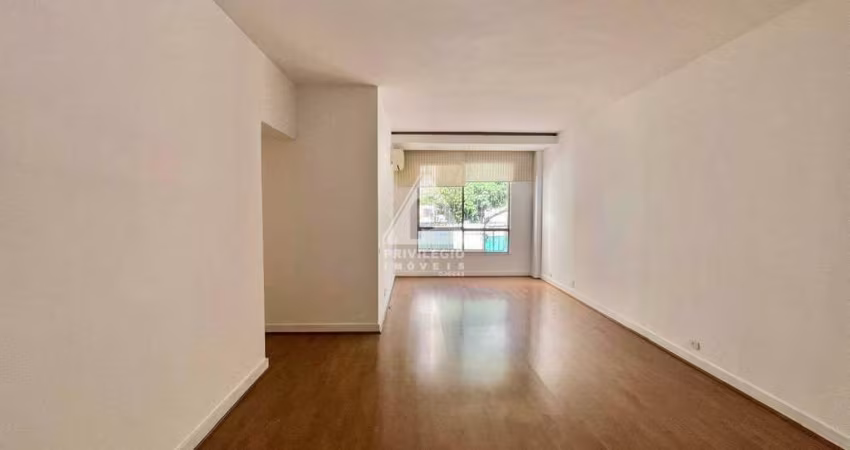 3 quartos sendo 1 suite, 2 vagas, vista livre e para o verde, reformado, portaria 24H