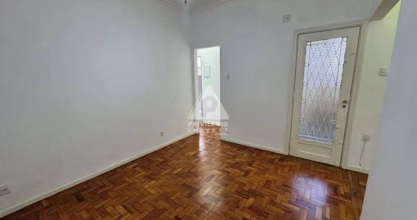 Humaitá! Apartamento 3 quartos e área externa.