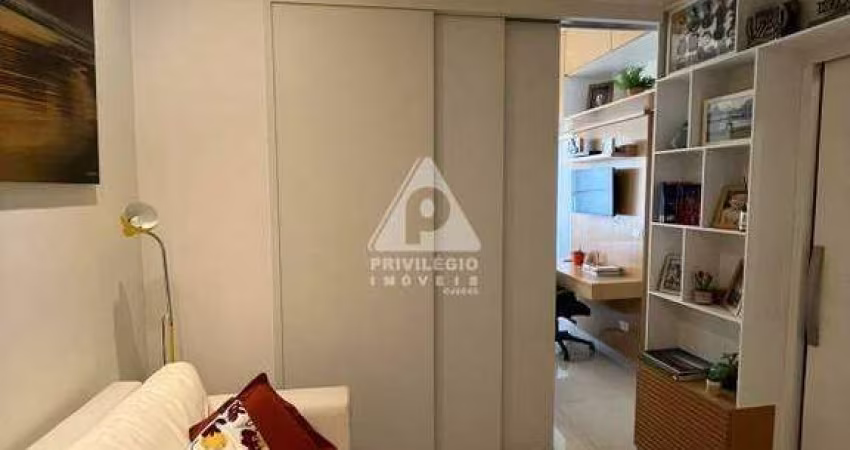 Apartamento Reformado com Vista para o Cristo Redentor – 1 Quarto | 37m²