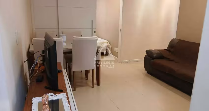 Apartamento com 02 quartos, 01 suíte e vaga de garagem a venda no flamengo