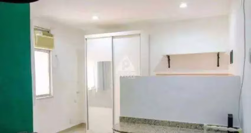 Kitnet / Stúdio à venda na Rua das Laranjeiras, --, Laranjeiras, Rio de Janeiro