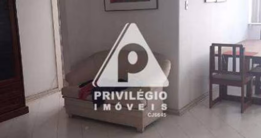 Apartamento 3 quartos no Leblon