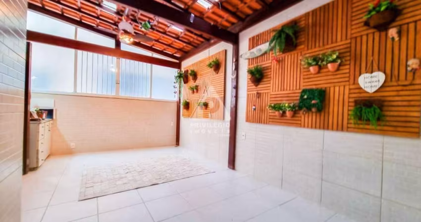 Excelente Apartamento Reformado com Área Externa, 1 Vaga a Venda no Leblon