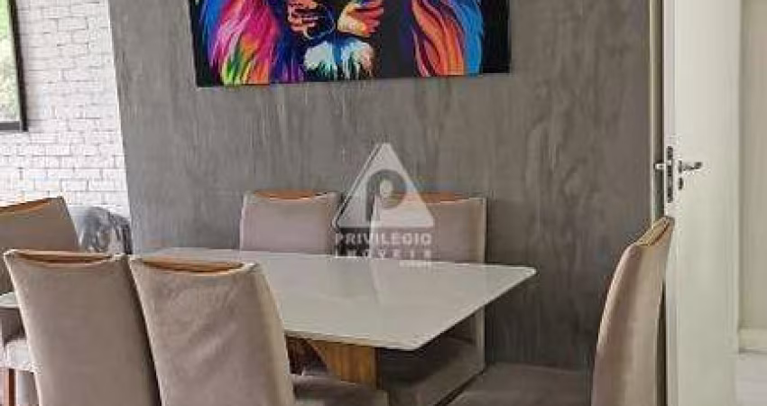Apartamento de 3 quartos , varanda e garagem