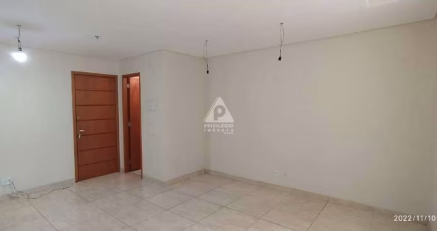 SALA COMERCIAL EM PRÉDIO IMPONENTE