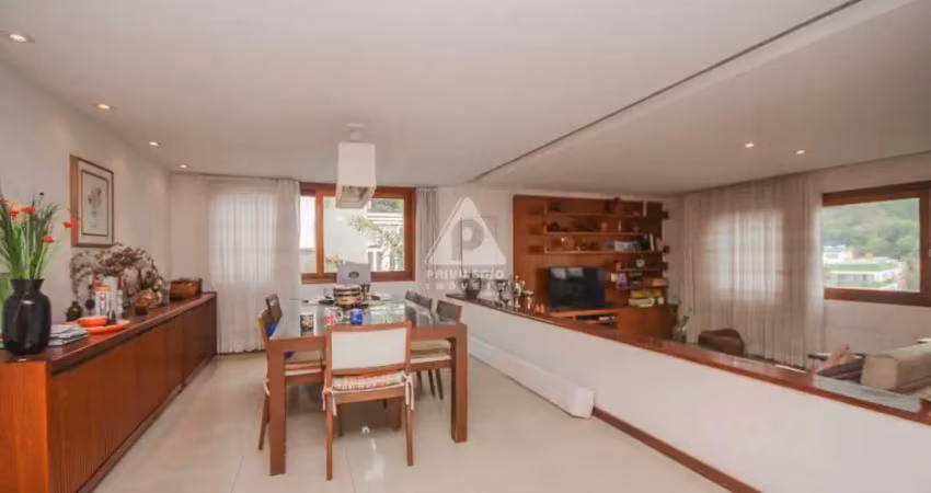 Casa de rua à venda, 4 quartos, 2 suítes, laranjeiras - rio de janeiro/rj