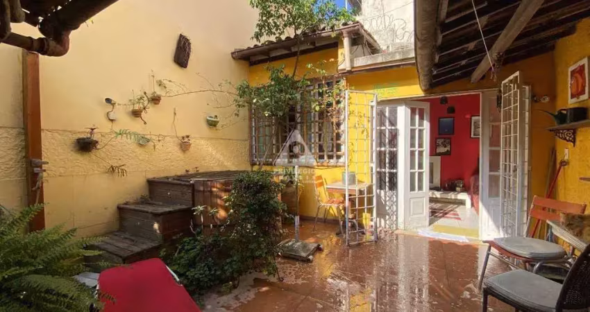 Apartamento com 3 quartos, área externa, em santa teresa, rio de janeiro/rj!