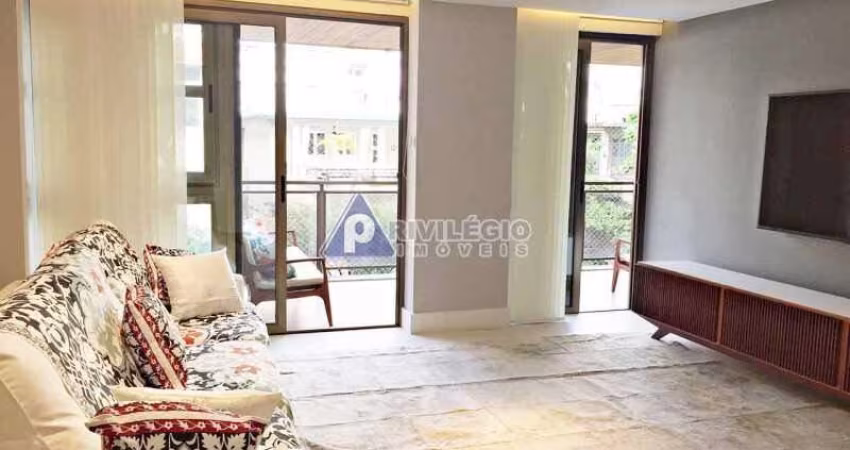 Apartamento 3 quartos, 2 vagas, Flamengo, reformado
