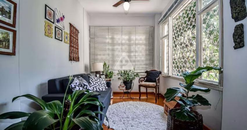 Apartamento de 3 quartos, com dependência, 173m², na Av. Rui Barbosa - Flamengo