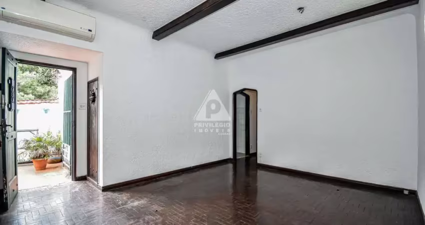 Casa de rua à venda, 3 quartos, 1 suíte, 1 vaga, santa teresa - rio de janeiro/rj