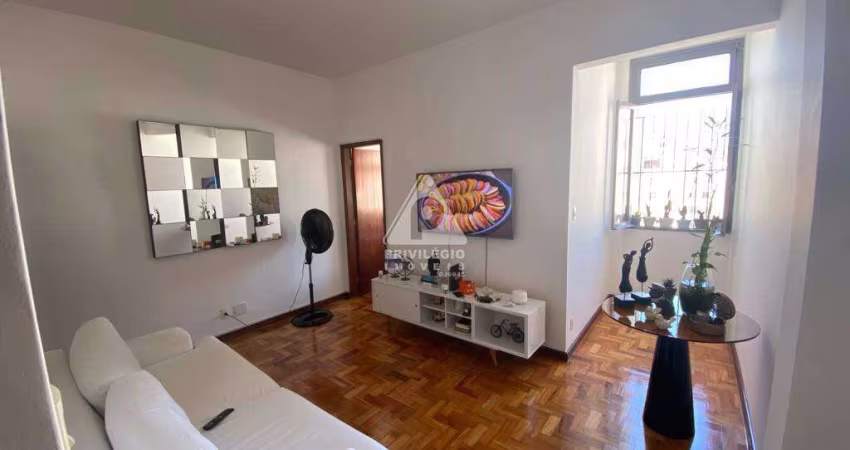 Apartamento à venda, 1 quarto, Catete - RIO DE JANEIRO/RJ