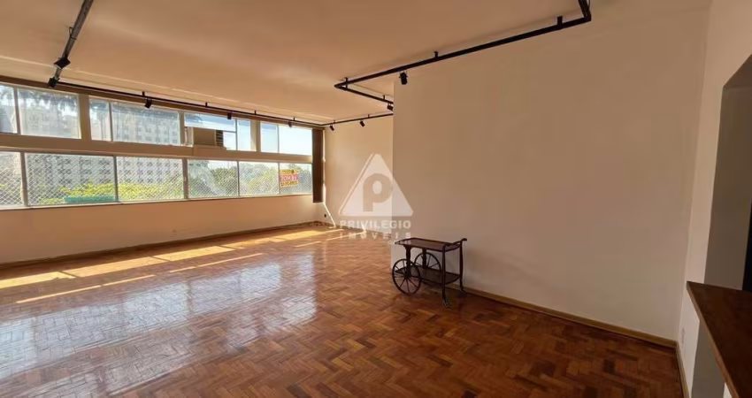 Apartamento à venda, 3 quartos, dependência completa, vaga, vista livre - Flamengo