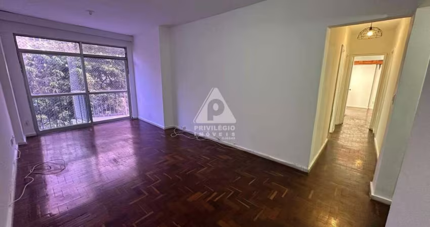 Apartamento no Flamengo de 3 Quartos de frente todo avarandado, play e vaga na escritura