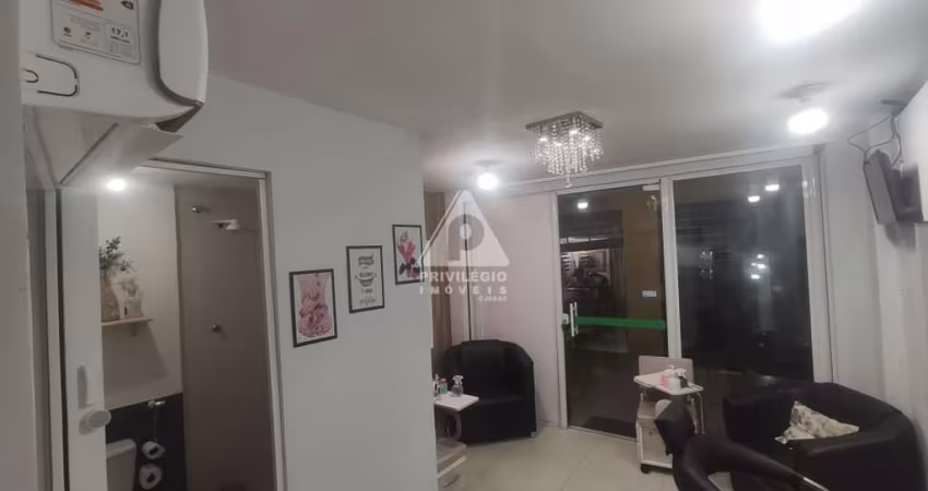 Botafogo - Loja Destaque na Galeria da Rua da Passagem! Com 4 Salas 17m² por R$250.000,00