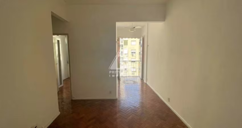 1 quarto e sala a venda no Flamengo.