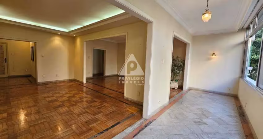 Apartamento reformado de 3 quartos, 1 vaga, copacabana - rio de janeiro/rj