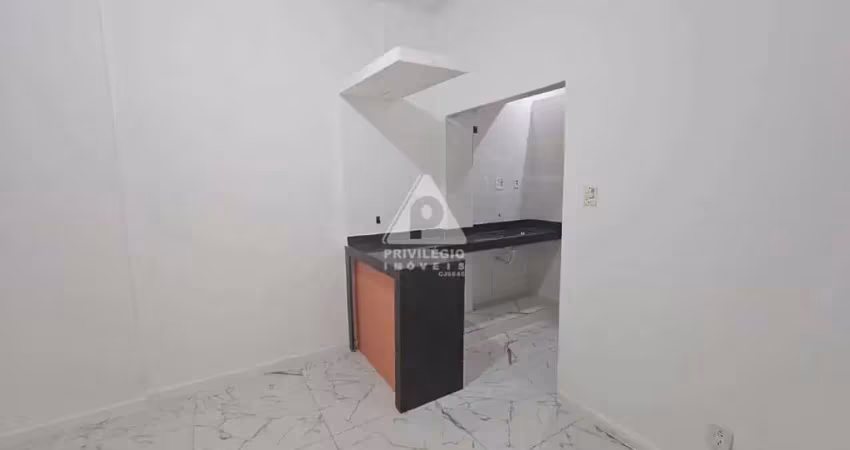 Apartamento conjugado estilo studio totamente refeormado, diponível para venda no flamengo