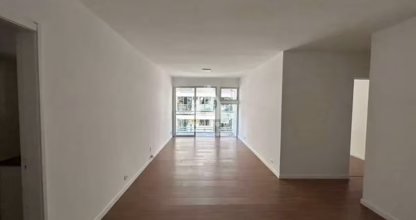 Apartamento de 2 quartos com uma suíte ,vaga e infraestrutura em botafogo colado com a urca.