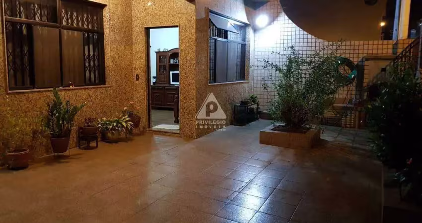 Casa de vila à venda, 3 quartos, 1 suíte, 2 vagas, freguesia (jacarepaguá) - rio de janeiro/rj