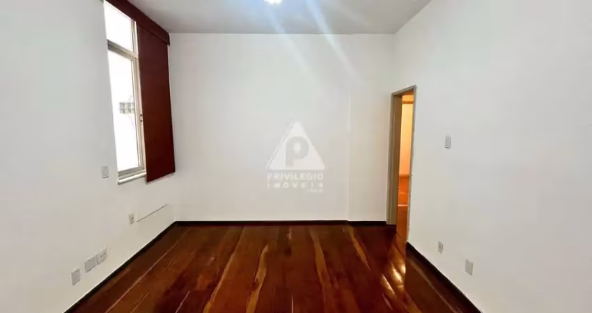 Apartamento à venda, 2 quartos, dependência completa - laranjeiras