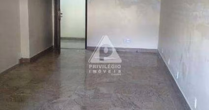 SALA COMERCIAL COM 1 SALA AMPLA E BEM AREJADA NO CENTRO DO RIO