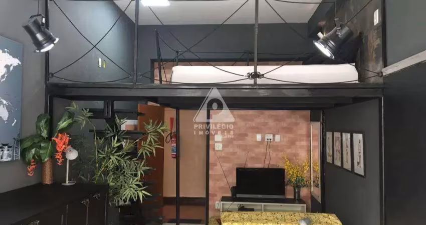 Apartamento com 1 quarto à venda na Rua Álvaro Alvim, --, Centro, Rio de Janeiro