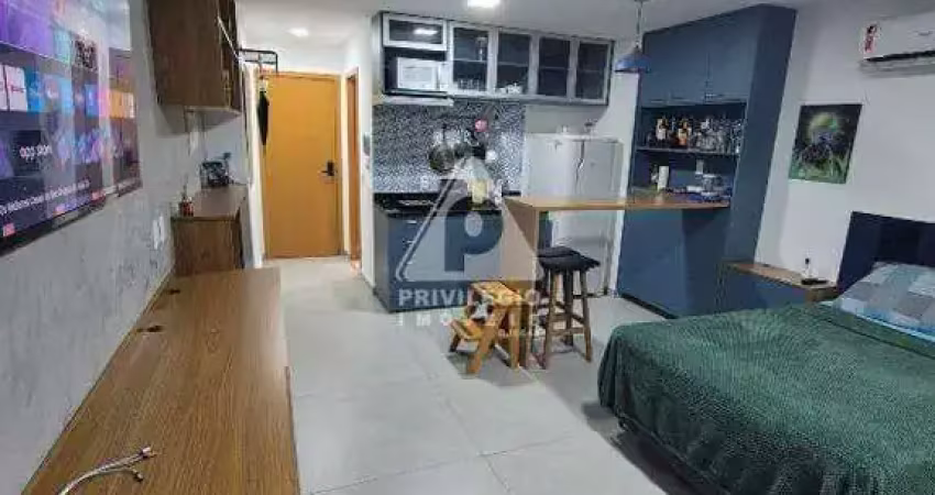 Apartamento com 1 quarto à venda na Rua Senador Dantas, --, Centro, Rio de Janeiro