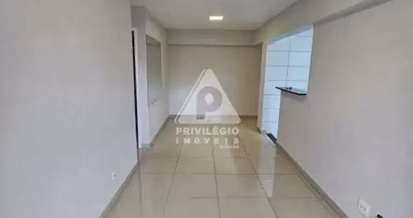 Apartamento com 2 quartos e 1 vaga de garagem à venda na tijuca