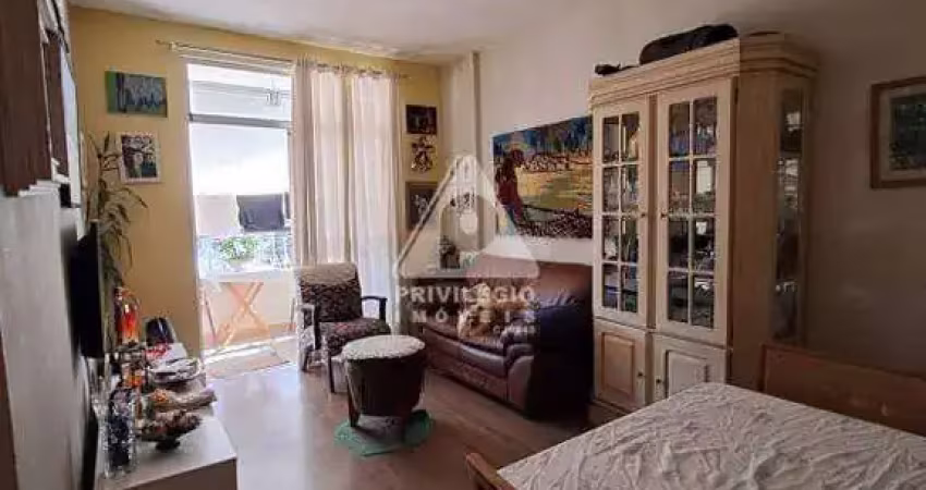 Apartamento com 3 quartos à venda na Rua General Andrade Neves, --, São Domingos, Niterói