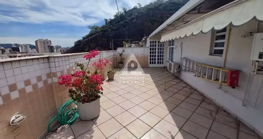 Amplo apartamento na rua almirante cochrane – 125m² – 6 quartos (2 suítes) – 1 vaga na escritura