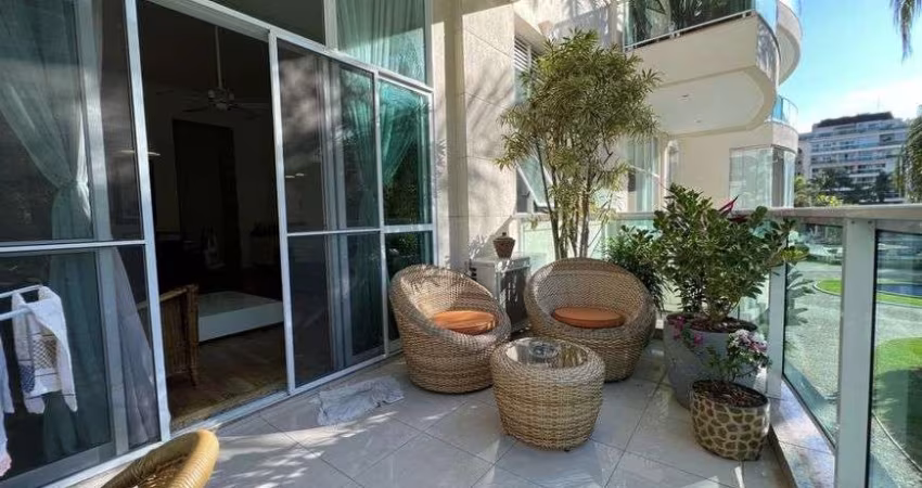 Apartamento para venda tem 103 metros quadrados com 2 quartos