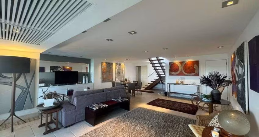 Apartamento para venda possui 478 metros quadrados com 5 quartos