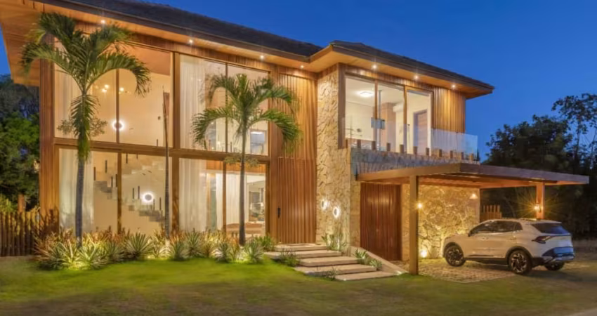 Casa de 5 Suítes na Praia do Forte  PORTEIRA FECHADA PRAIA BELA
