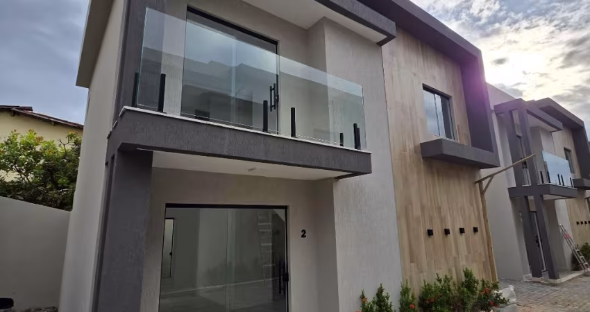 Casa 4/4 sendo 1 suíte 132 m2 em Villas do Atlântico