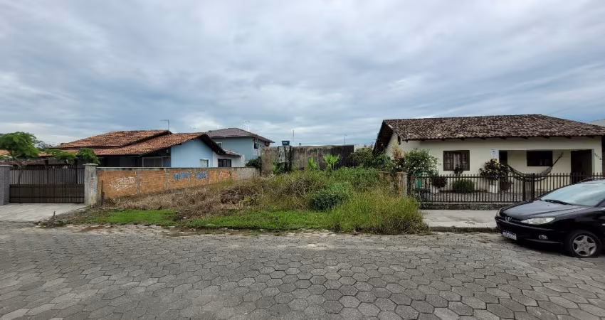 Terreno com 287,50m² à venda na Praia de Ubatuba em São Francisco do Sul