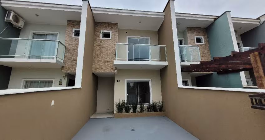Sobrado geminado com 1 suíte mais 2 quartos à venda no bairro Boa Vista